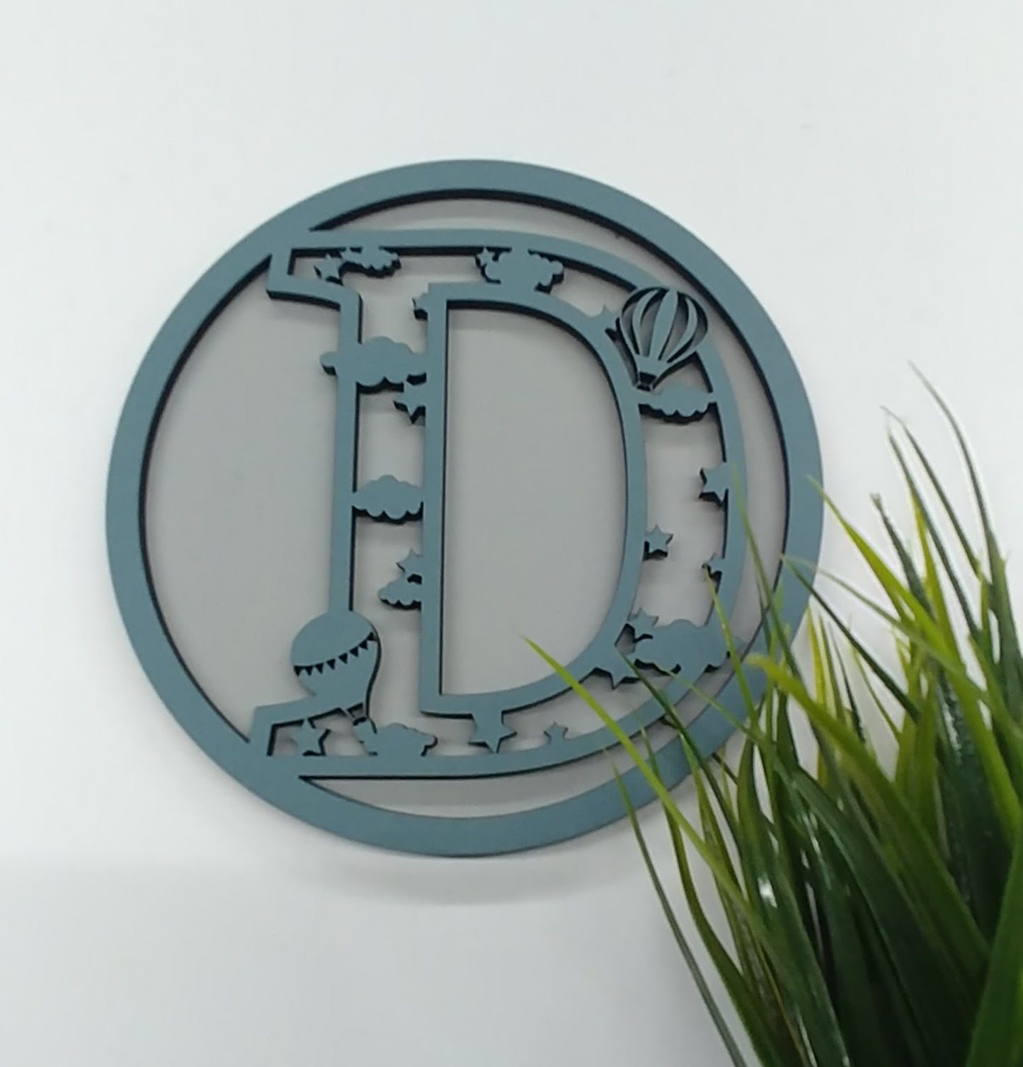 Luftballon tema Mit bogstav i grøn til væggen TILBUD 20% - bykrums.dk - Børneværelse