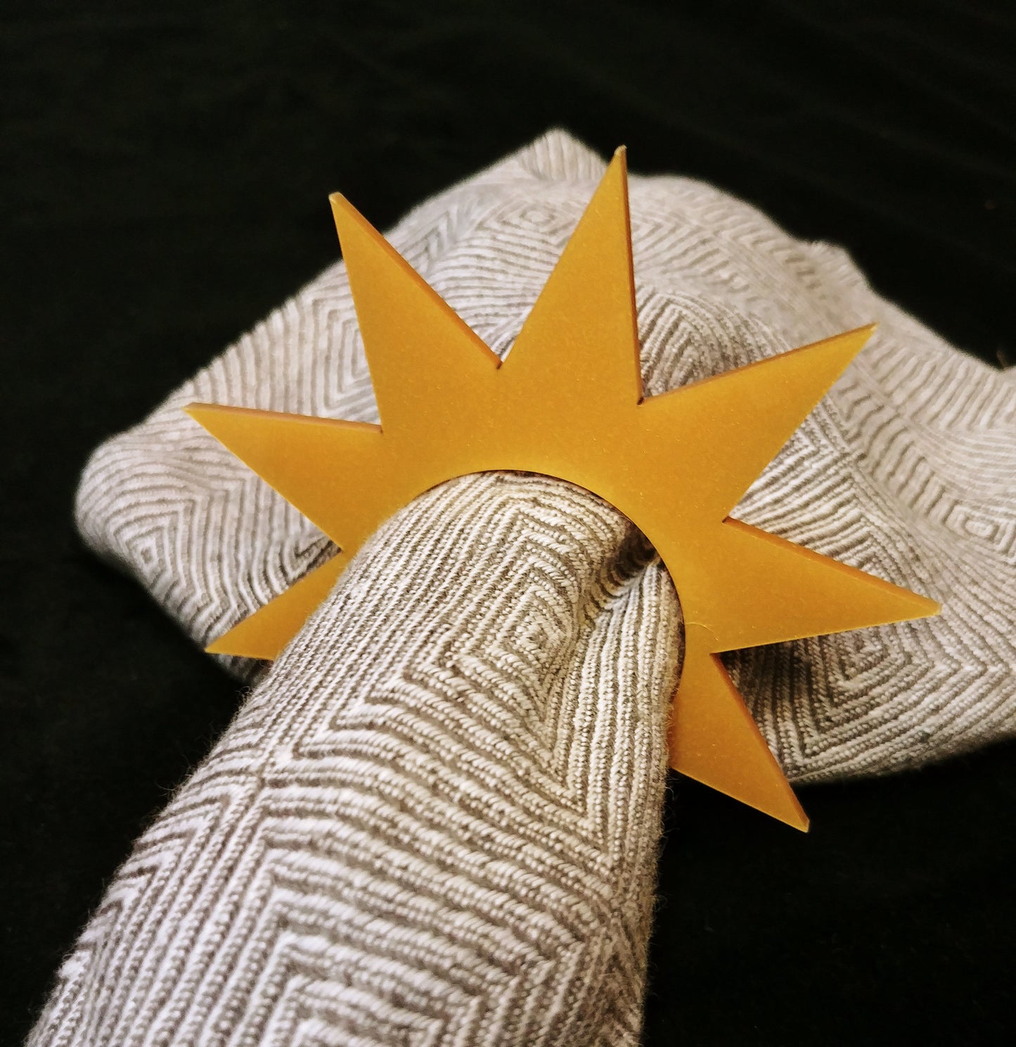 Servietringe stjerne i forskellige farver - akryl - bykrums.dk