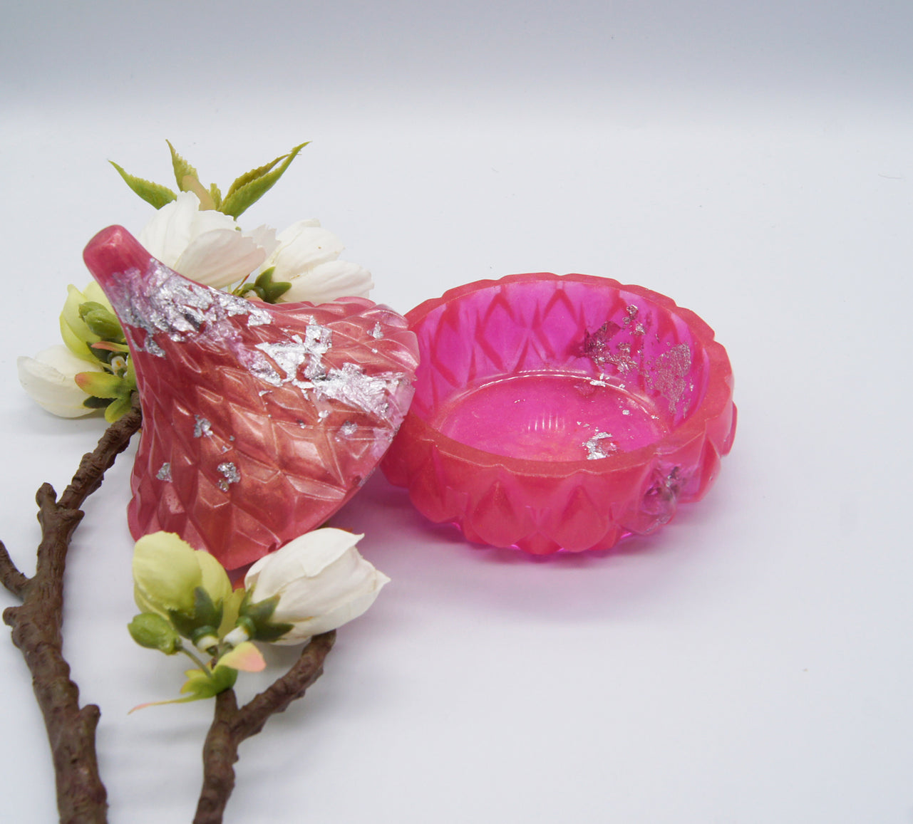 Resin løgformet krukke med låg