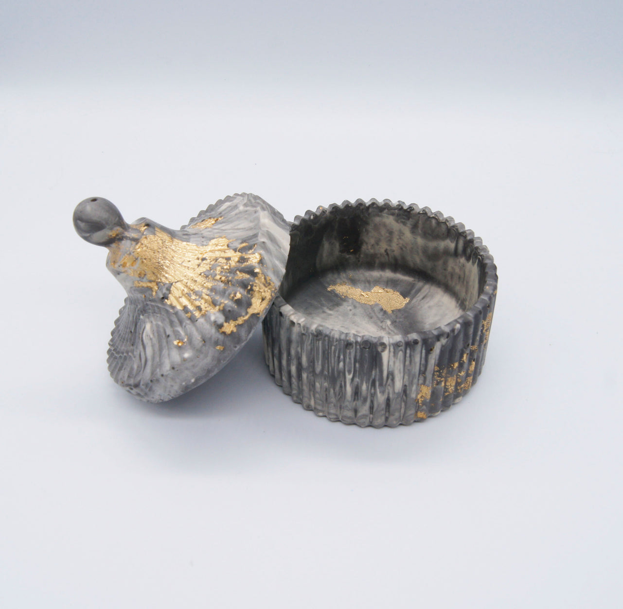 Jesmonite rilled krukke