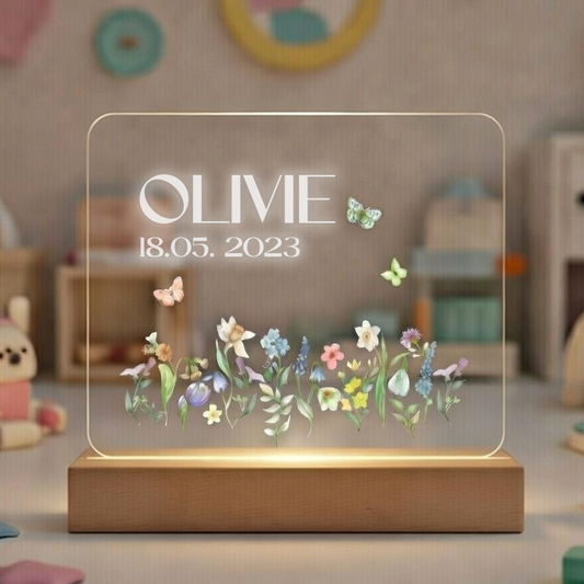 Personlig natlampe LED med Blomstertema - Dansk produceret - bykrums.dk