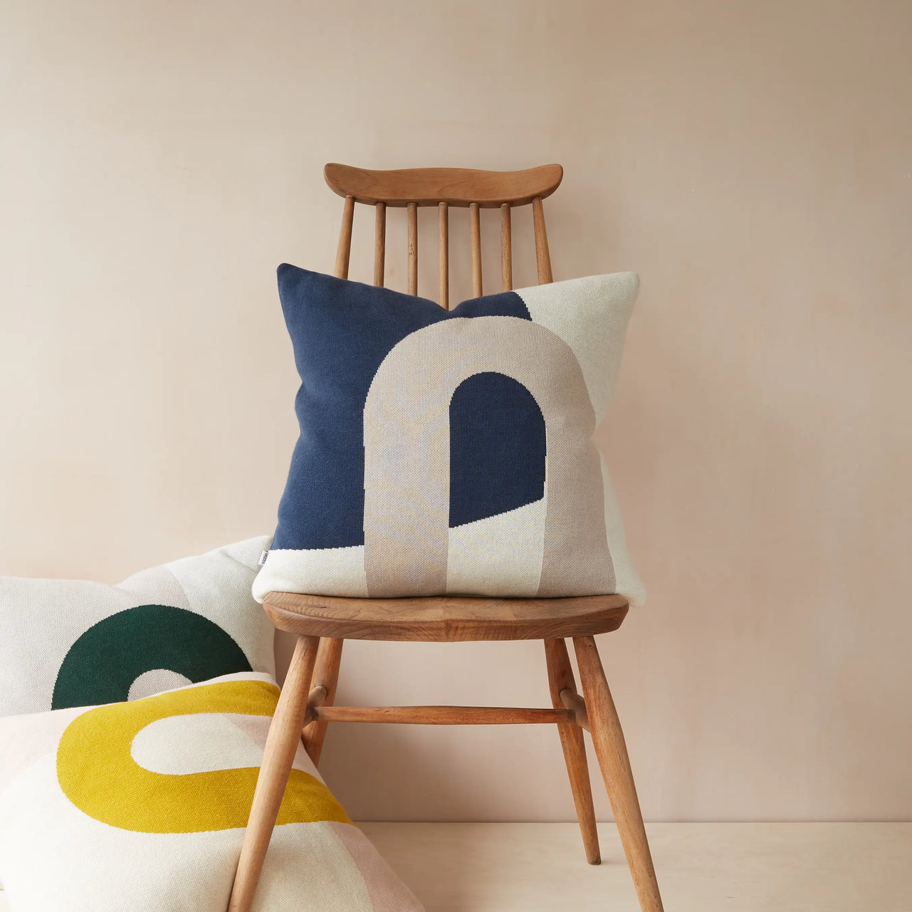 Pudebetræk i  blå, beige & off white fra Sophie Home - bykrums.dk - Hjemmet