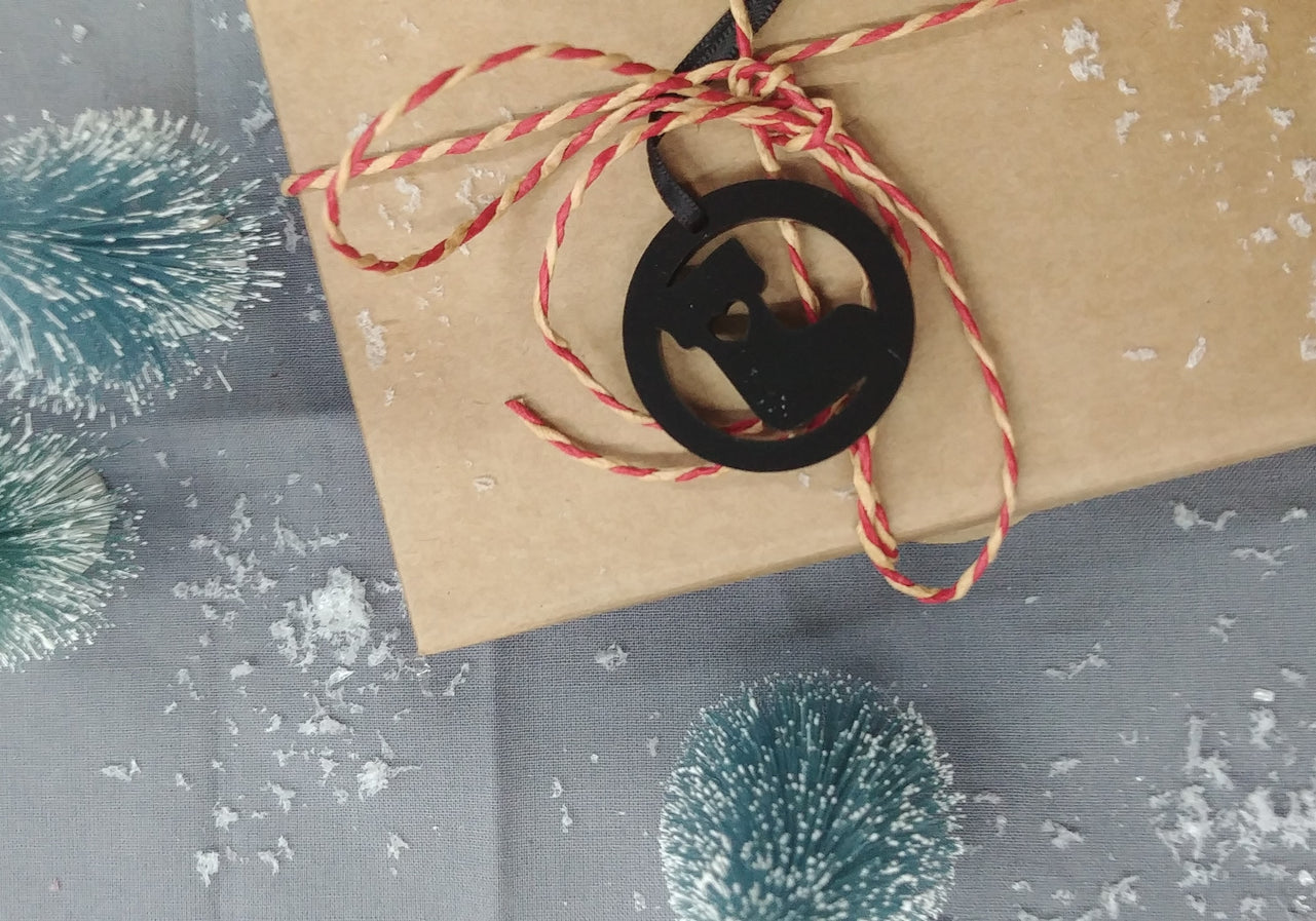 Julesokker- Julepynt - 4 cm akryl med snor - bykrums.dk -