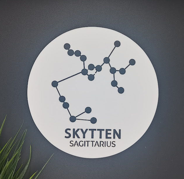 Stjernetegn platte - Hvid akryl dekoration til væggen - bykrums.dk -
