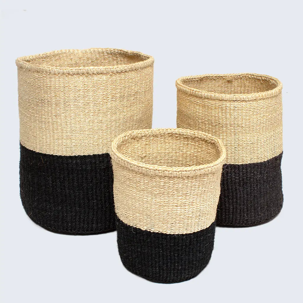 Vævet Sisal Kurv- Sort & Naturlig - bykrums.dk - Home & Garden