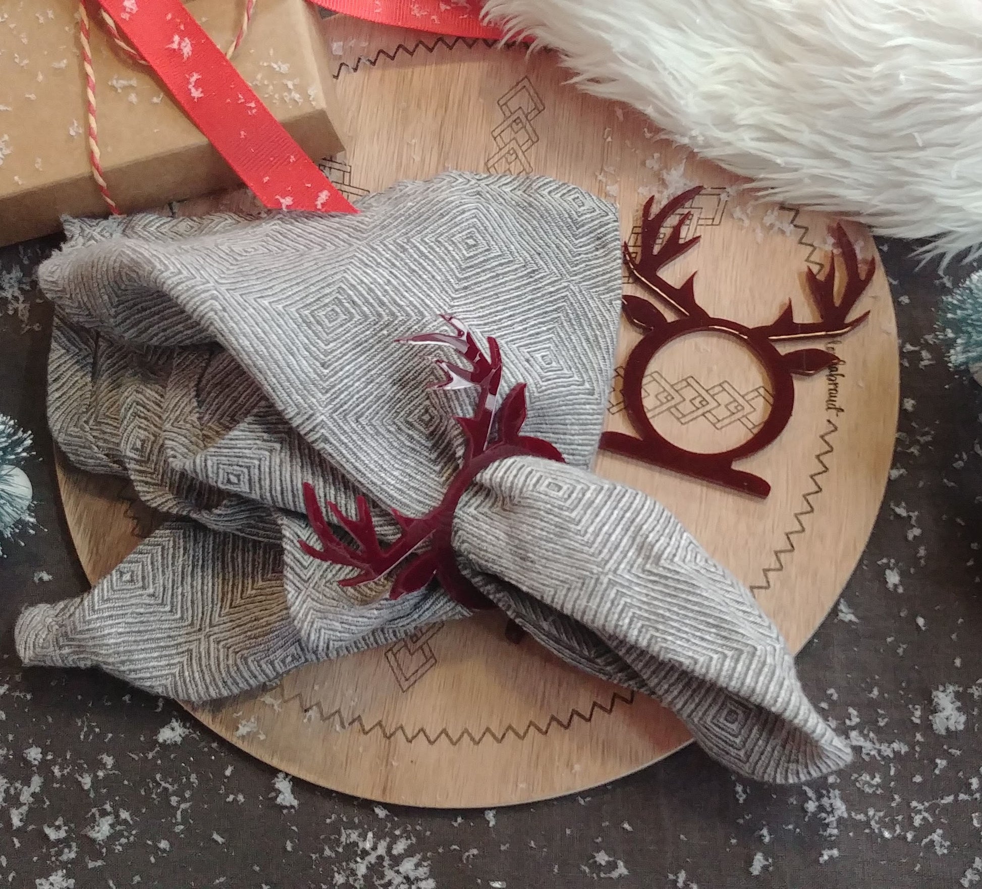 Servietringe Rendyr i forskellige farver - akryl - bykrums.dk