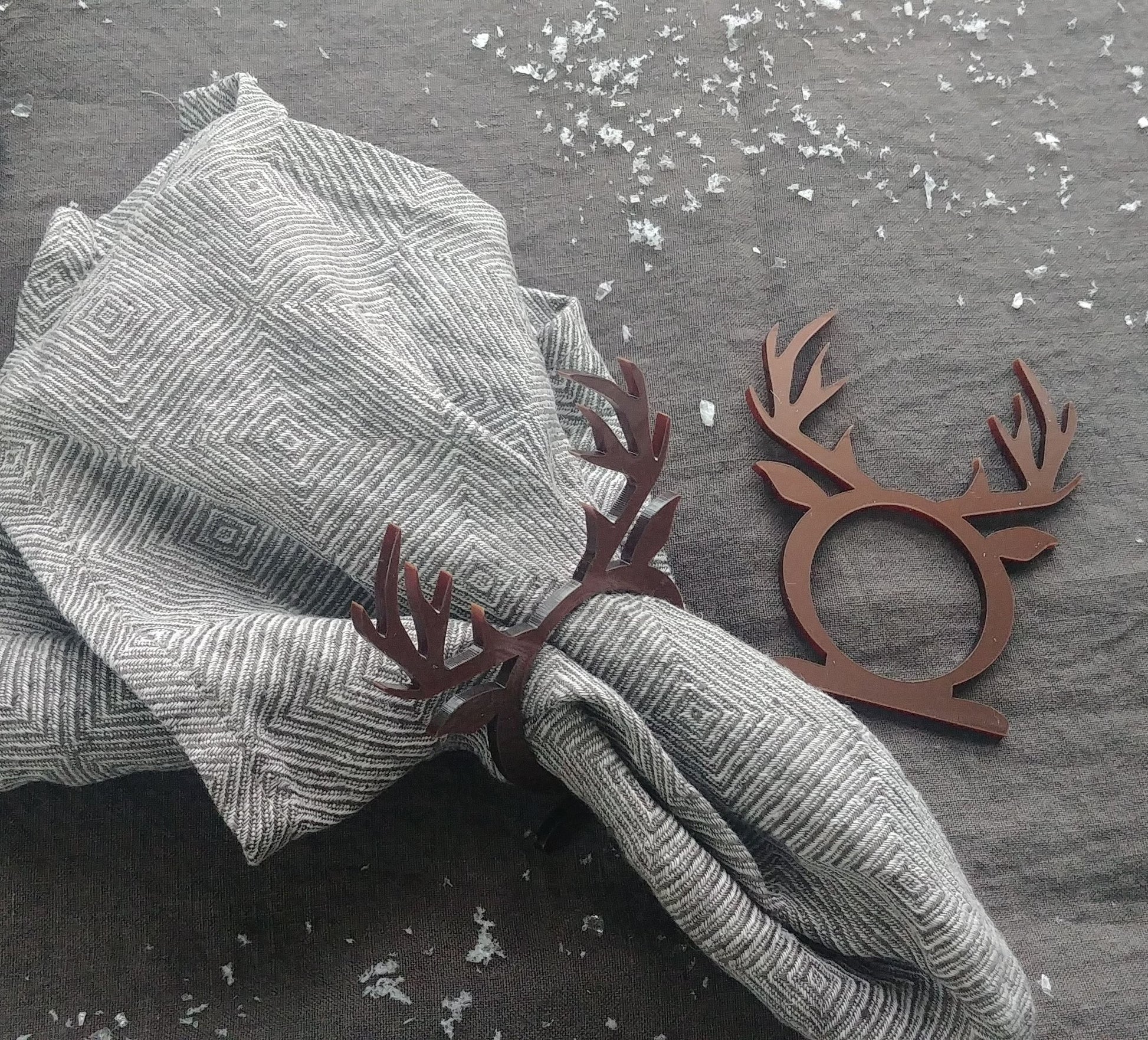 Servietringe Rendyr i forskellige farver - akryl - bykrums.dk