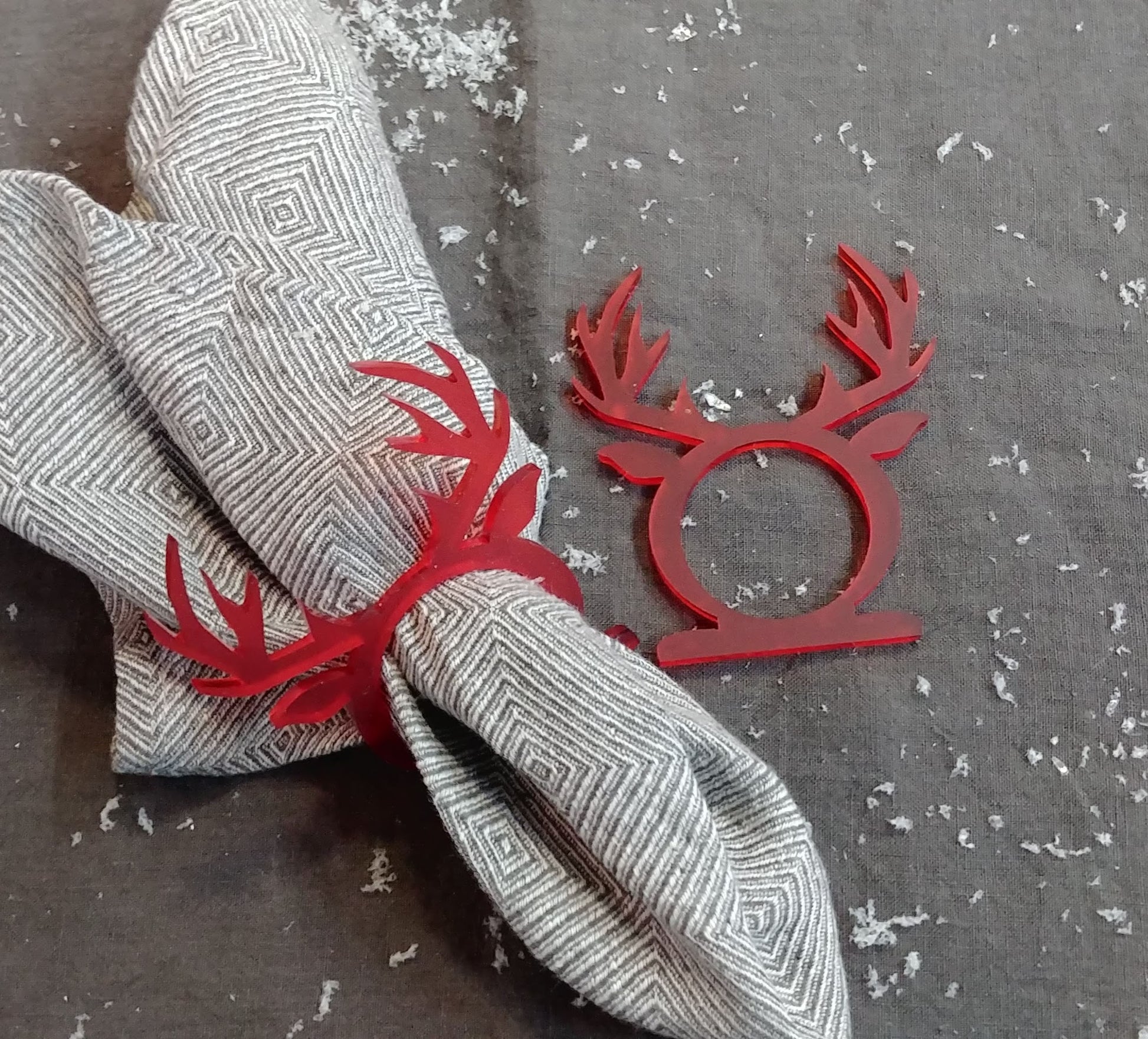 Servietringe Rendyr i forskellige farver - akryl - bykrums.dk