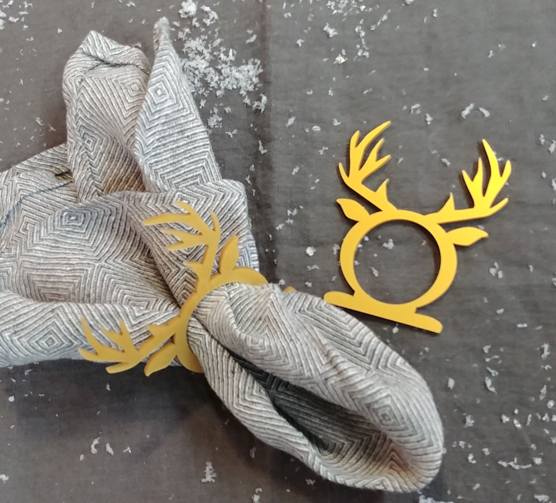 Servietringe Rendyr i forskellige farver - akryl - bykrums.dk