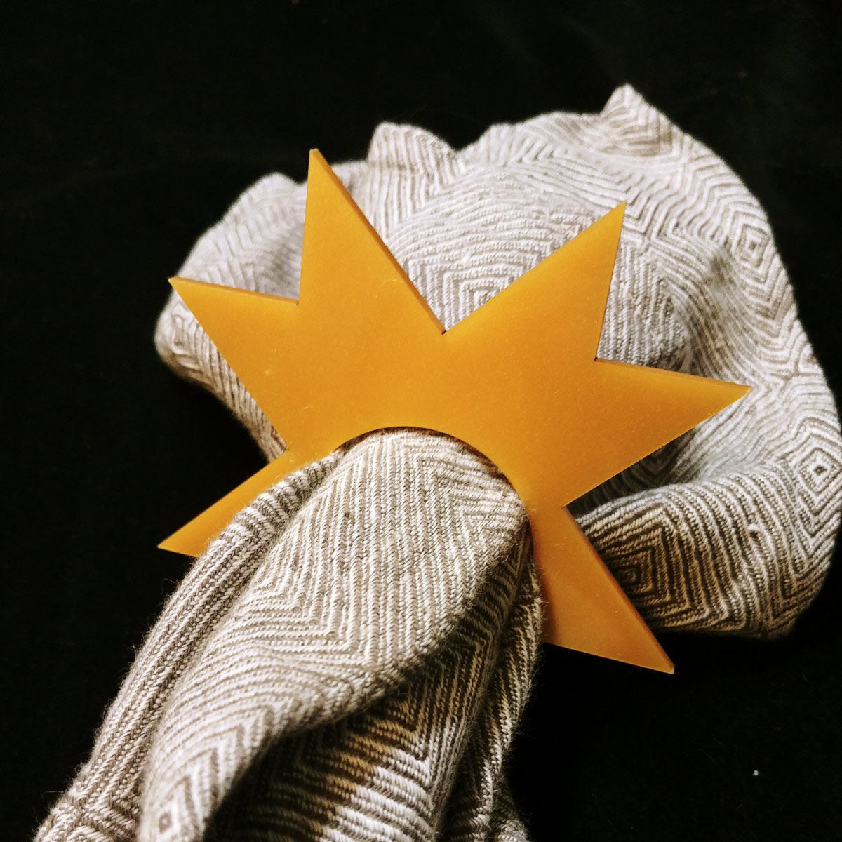 Servietringe skandinavisk julestjerne i akryl - bykrums.dk