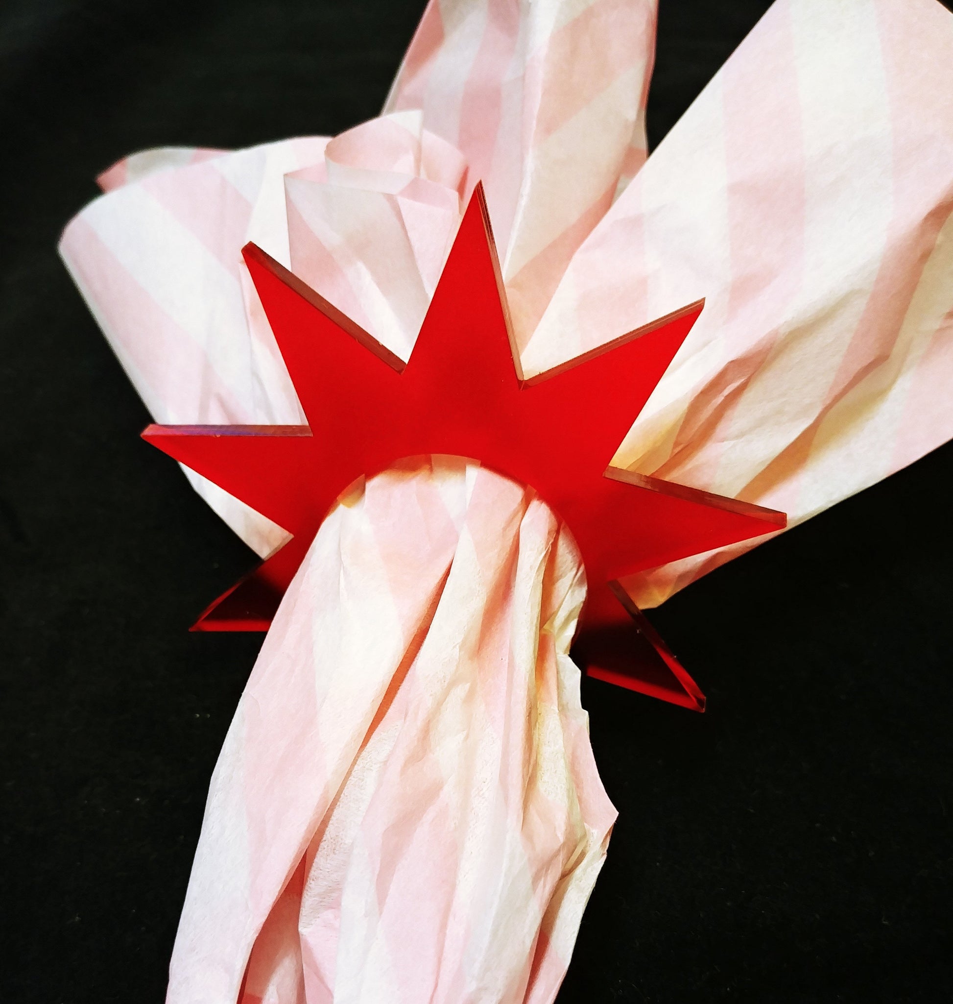 Servietringe stjerne i forskellige farver - akryl - bykrums.dk